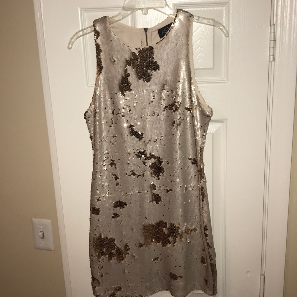 ASTR Dress